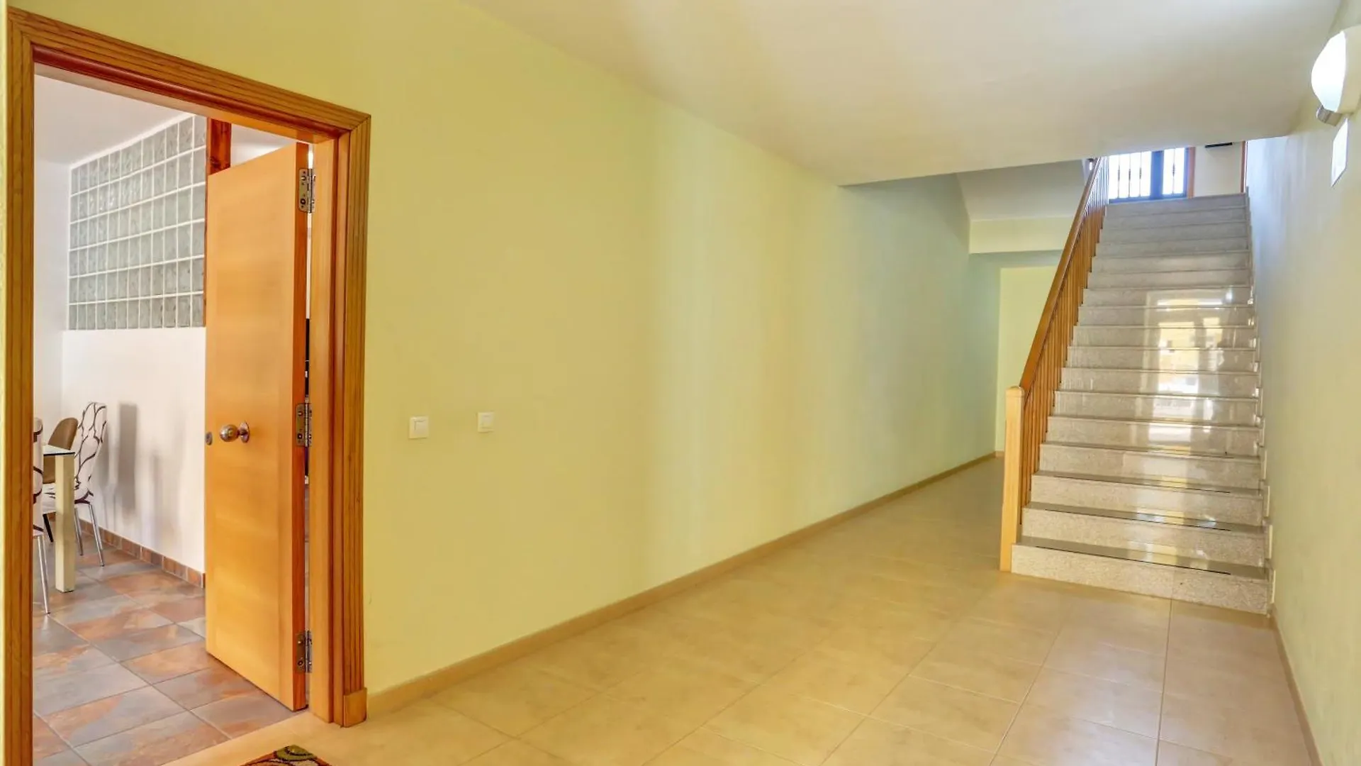 La Concha Beach Apartments With Pool For Kids! Cotillo Spanien